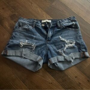 KanCan Distressed Cuffed Denim Shorts Size 7 Stretch Spring Break Festival